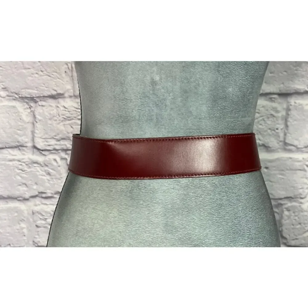 Unique Vintage Anne Klein Leather Belt with Unusual Hook-like Buckle